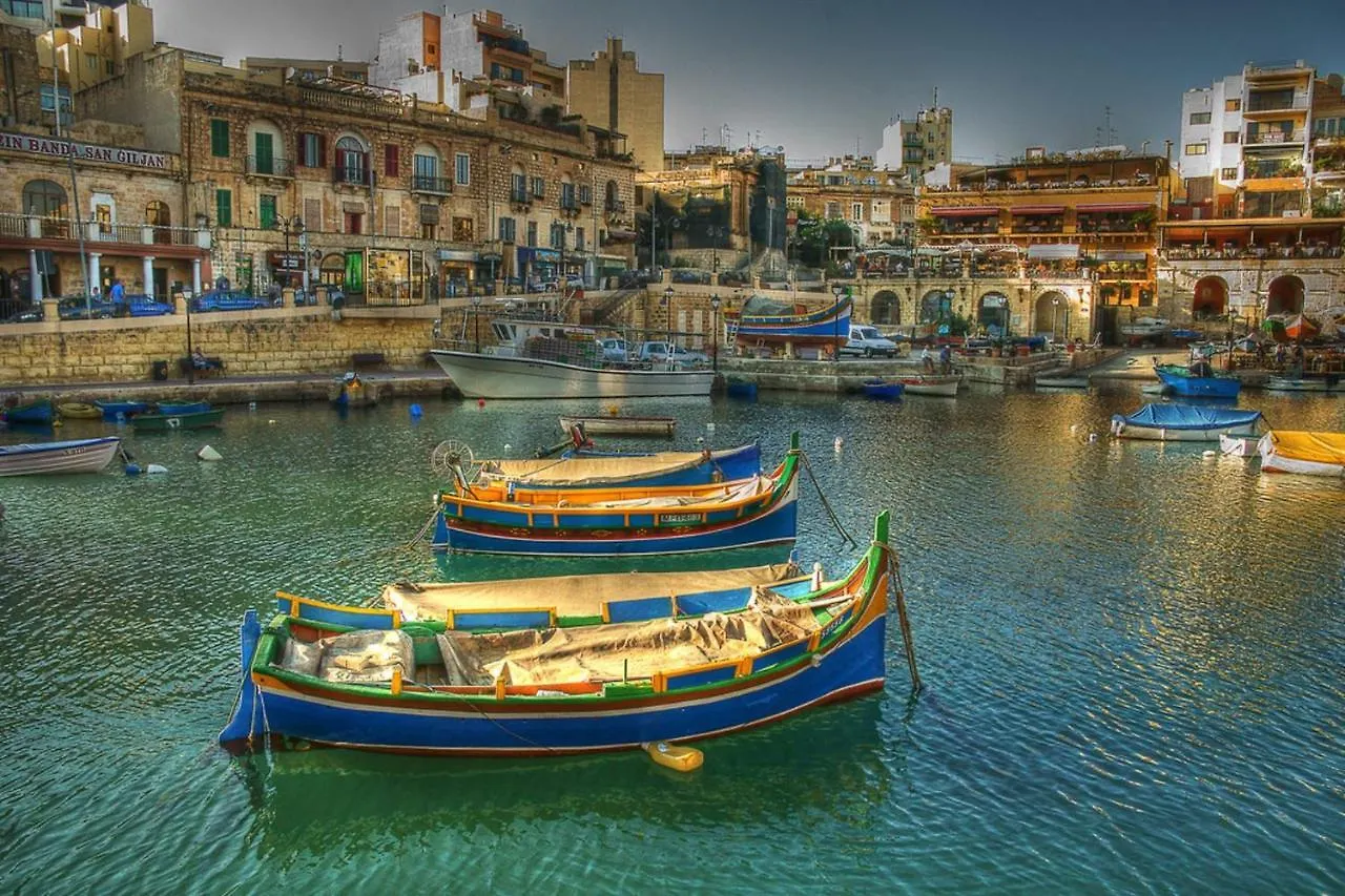 Superb Views Of Spinola Bay In Heart Of Stjulians-Hosted By Sweetstay St. Julian's Malta